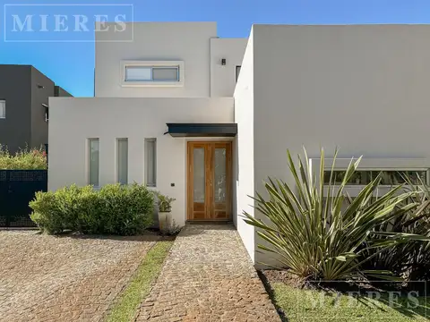 Increíble casa en Alquiler de verano Barrio El Atardecer