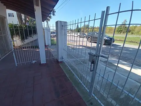 Local en Venta en Parque Exaltacion, USD 178.000