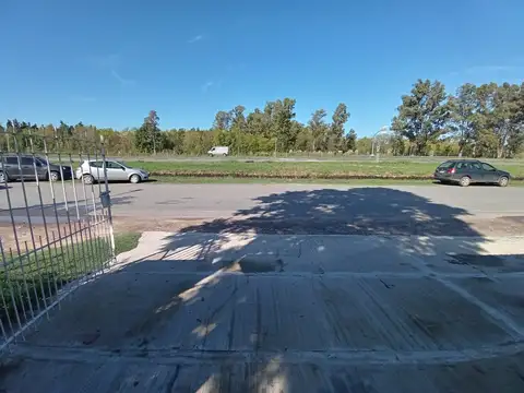 Local en Venta en Parque Exaltacion, USD 178.000