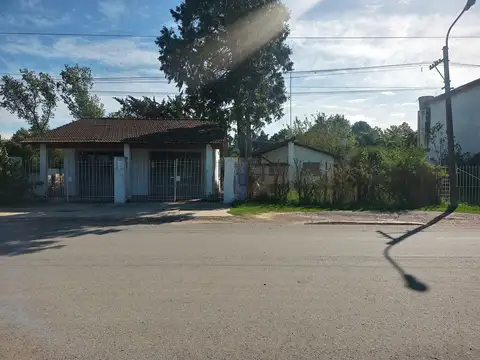 Barr Exaltacion.-LOCAL Y CASA EN VENTA O ALQUILER SOBRE RUTA 8 KM 74