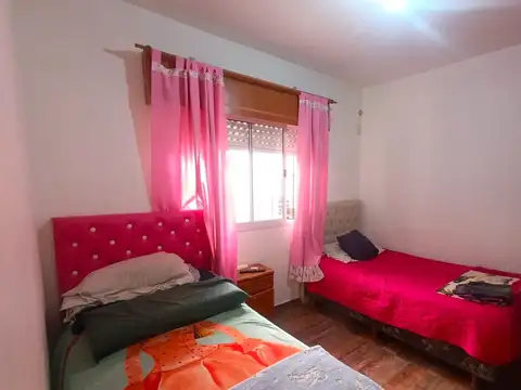 2 PH EN VENTA CON LOCAL EN MERLO