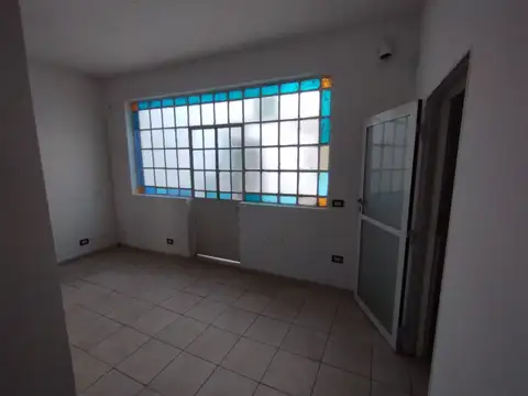 Local en Alquiler en Abasto, $ 2.250.000