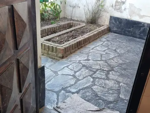 Vicente López y Planes 1400