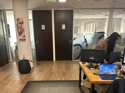 Oficina en Alquiler 24 años