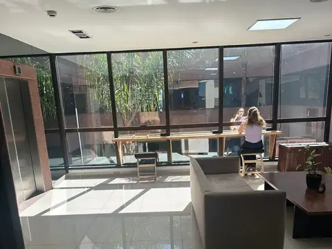 Alquiler de oficina de 350 m2 en Vicente Lopez