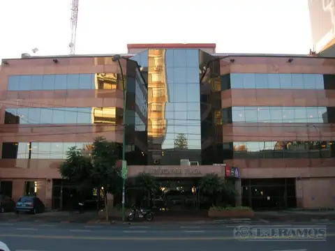 Alquiler de oficina de 350 m2 en Vicente Lopez