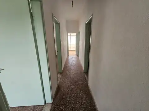 Departamento 5 ambientes con 1 baño