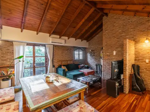 Departamento Dúplex 4 ambientes con Terraza Propia y Cochera en San Isidro Apto Crédito
