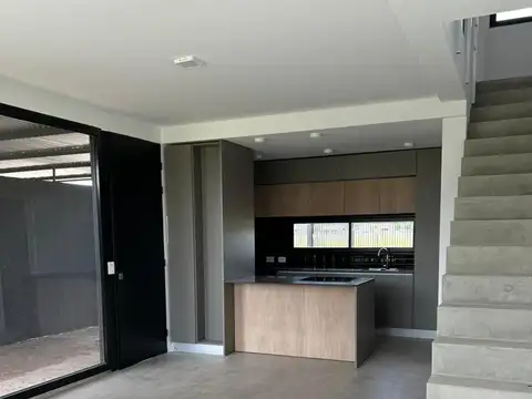 Suipacha al 300 Funes NORTE