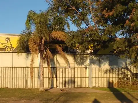 *¡Oportunidad de Inversión! Galpón en Venta en Sauce Viejo*