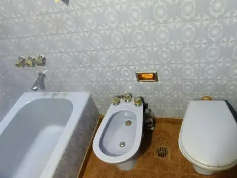 Depto Tipo Casa en Venta 44 años