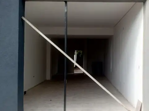 Alquiler 2 Locales Comerciales sobre Av. del Sol | Merlo,