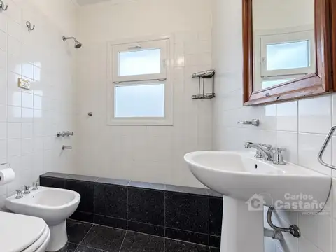 Depto Tipo Casa en Alquiler en Florida Mitre/Este, $ 1.100.000