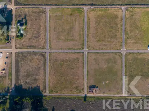 Terreno en Venta 30  mts Fondo