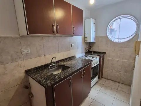 Hipólito Irigoyen 400, Piso 10 º D