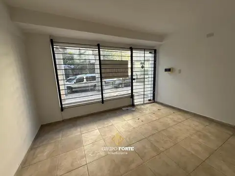 Local en Alquiler en San Martin, $ 400.000