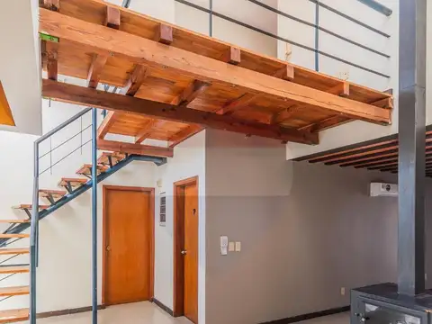 Casa 6 ambientes con 2 baños