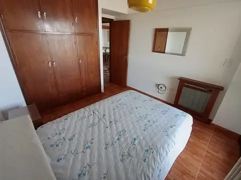 Departamento en Alquiler en La Perla Sur, USD 1.000
