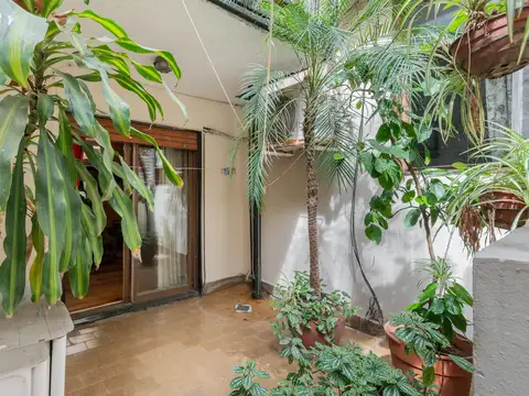 Departamento 4 ambientes más dependencia en venta con patios y baulera en Cañitas, Palermo