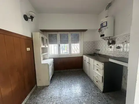 Casa en Venta con 4 cocheras