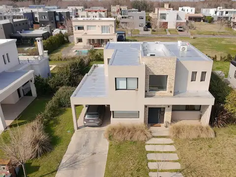 Casa en Venta de 4 dormitorios