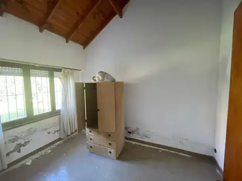 Casa 4 ambientes con 1 baño