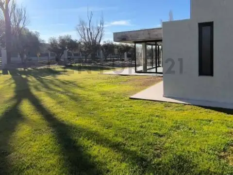 Terreno en Venta 39  mts Fondo