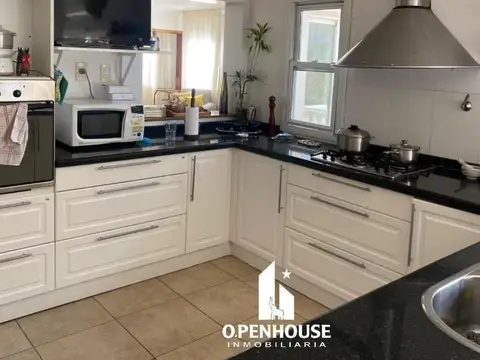 Casa en Venta en Godoy Cruz, USD 420.000