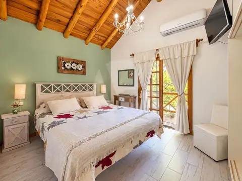 Casa 4 ambientes con 2 baños