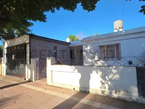 CASA 4 HABITACIONES - PATRICIOS OESTE