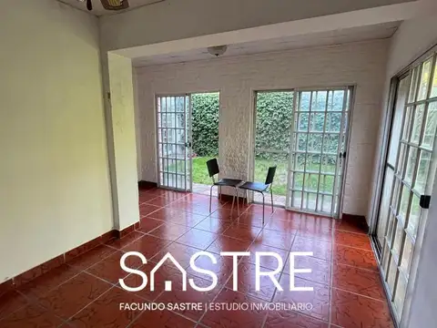 Casa 3 ambientes con 2 baños