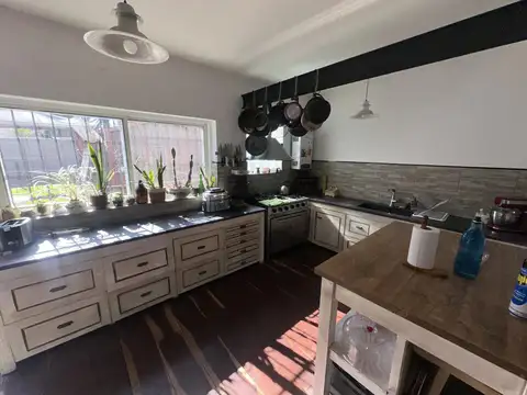 Casa en Alquiler Temporal con 1 cochera