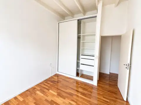 Alquiler departamento 3 ambientes con cochera en Olivos