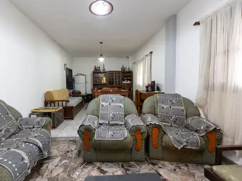 Depto Tipo Casa en Venta de 4 ambientes