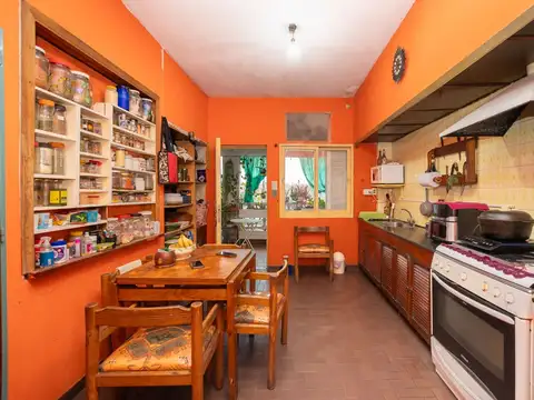 PH 4 Amb c/Patio, Balcón , Luminoso - V.Luzuriaga