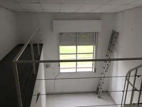 Departamento con semipiso.