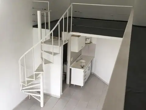 Triunvirato 4200, Piso 1
