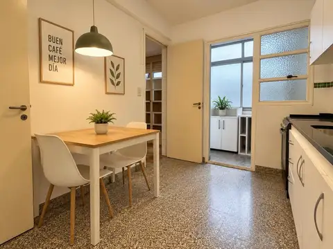 Depto Tipo Casa en Venta 60 años