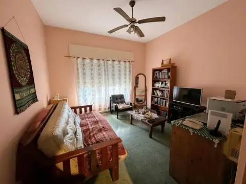 Casa en Temperley Este 6 AMBIENTES con cochera   APTO CRÉDITO