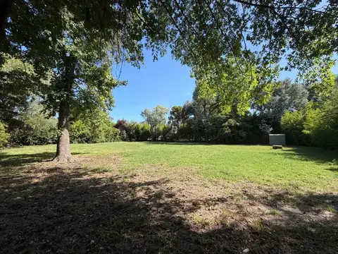 Terreno en Venta en Highland Park Country Club, USD 599.900
