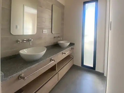 Casa en Venta 1 año