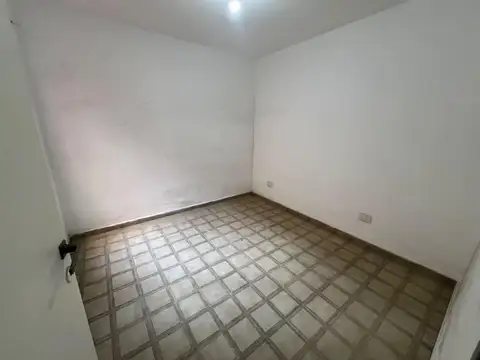 Departamento 5 ambientes con 1 baño