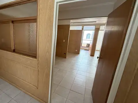 Oficina en Microcentro Porteño Lavalle al 700 San Nicolas Venta uso profesional comercial departamento