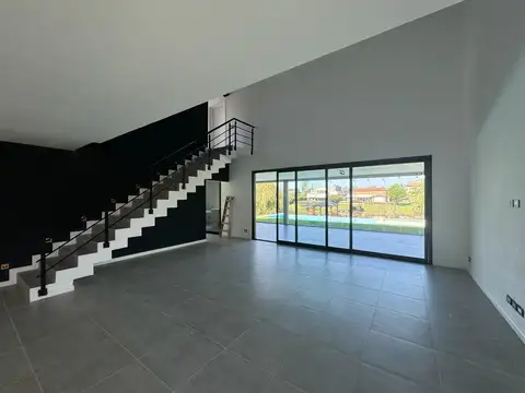 Casa en San Marco al Rio con amarra