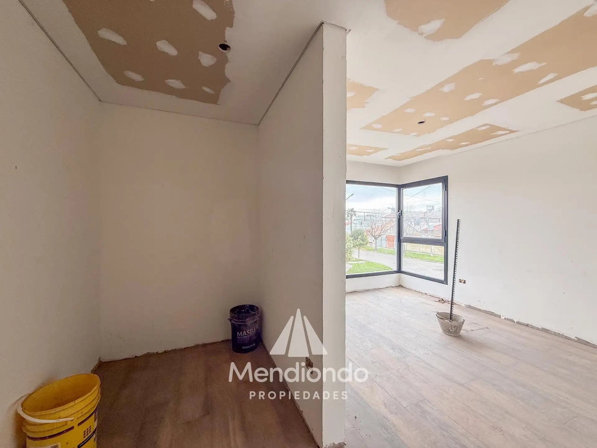 Dúplex en venta de 3 dormitorios c/ cochera en Matheu y Marconi