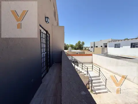 Depto Tipo Casa en Venta de 4 ambientes