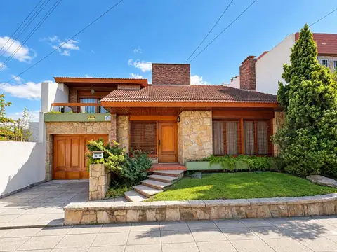 VENTA CHALET 6 Amb. GARAJE. C/DEP.PARQUE.SAN JUSTO