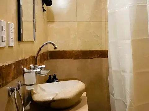 Casa 7 ambientes con 4 baños