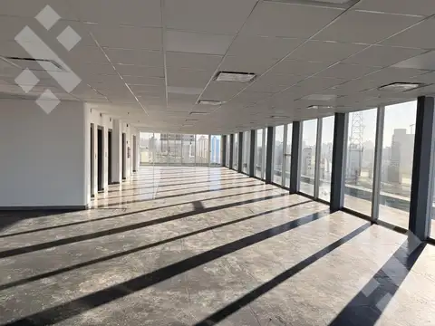 Oficina en Alquiler en Neuquén, USD 6.500