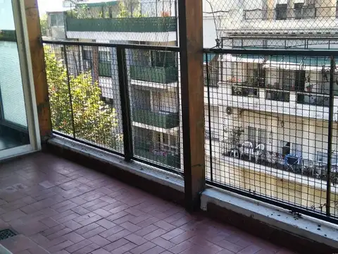 DUPLEX EXCELENTE , 3 AMB AL FRENTE 